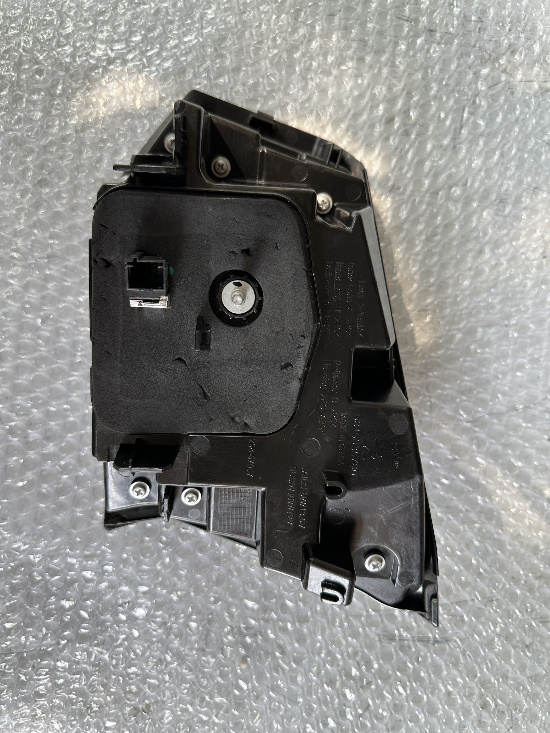 https://ttparts.vn/public/z4841672805453_815c534c0227f33dd5c35f99e2e0083a