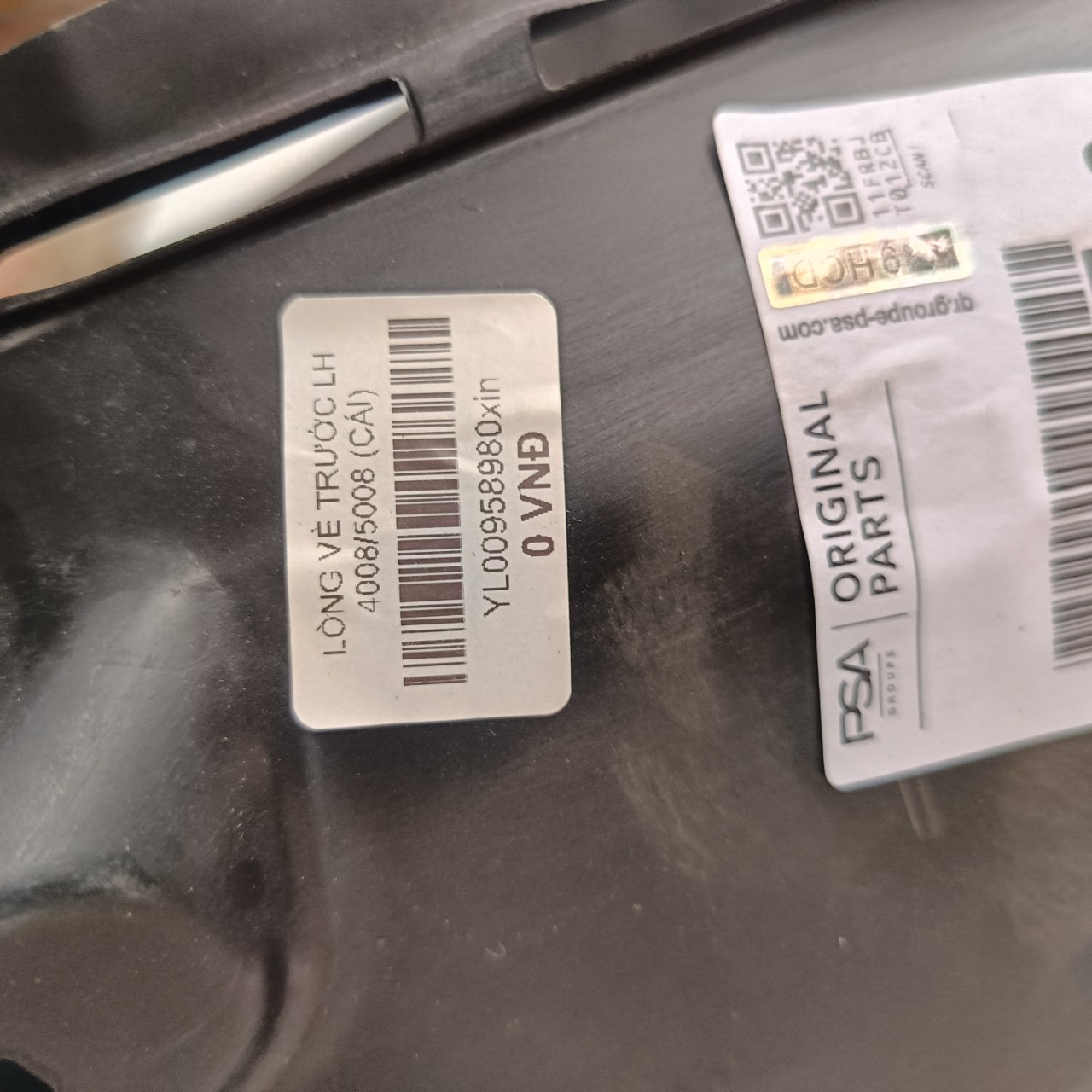 https://ttparts.vn/public/z4929527816282_d459b3c0291f19b2142348f042eee71a