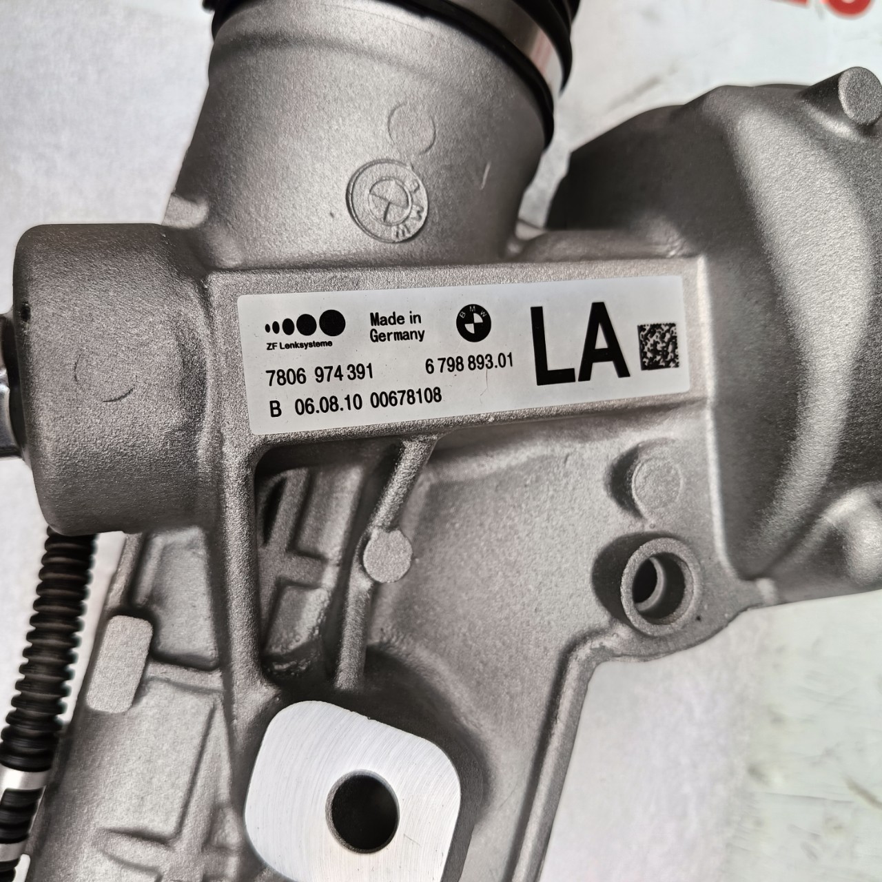https://ttparts.vn/public/z4945070128651_dd6292f01104206e54afc0d0e53f775e