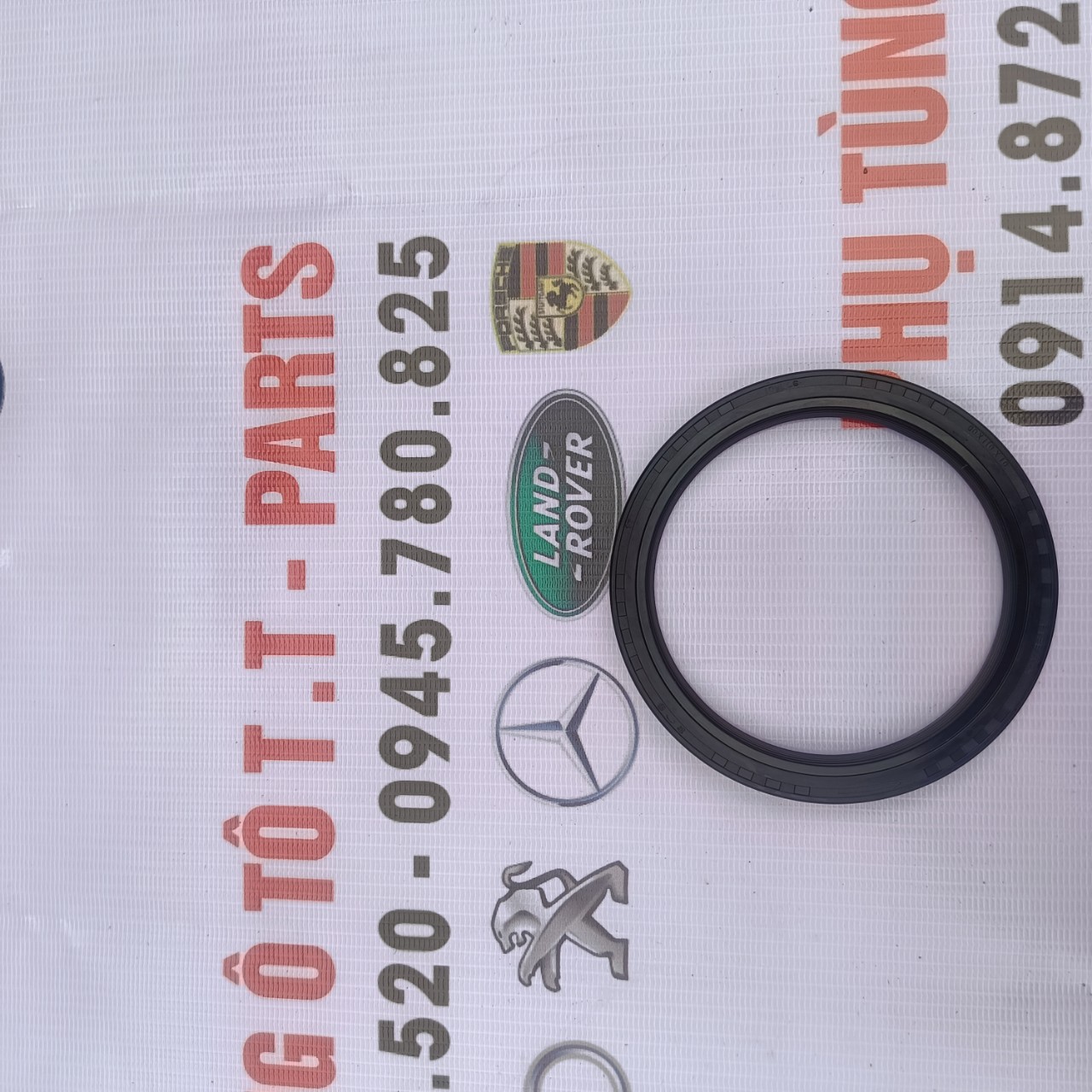 https://ttparts.vn/public/z5021071386636_f17645be1170cc39297d8c2128b9818e