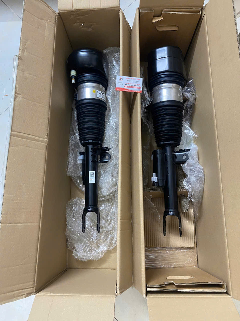 https://ttparts.vn/public/z5997444509618_1619bda15a23cce1d4a8f2ad814eb99d
